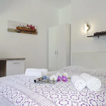 Cujez With Sauna And Pool - Happy Recica ob Savinji