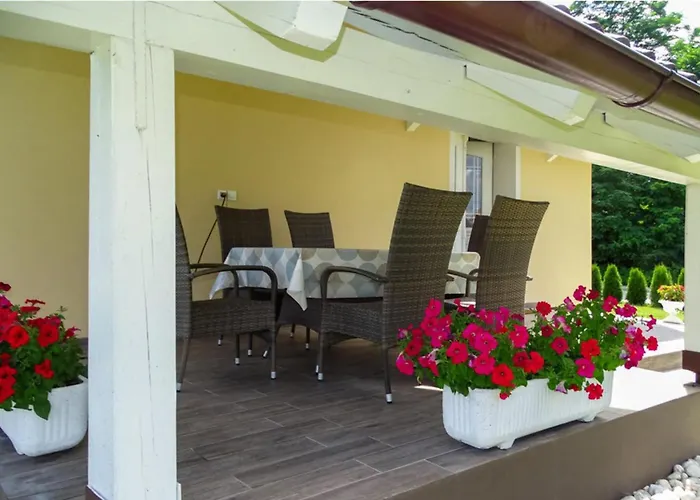 Cujez With Sauna And Pool - Happy