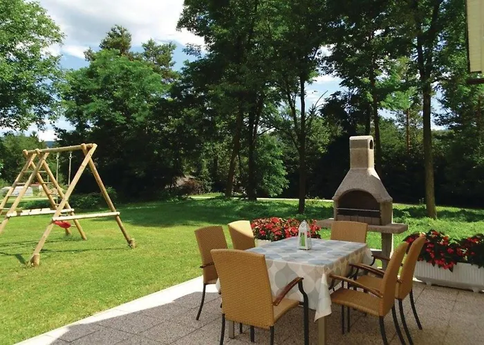 Cujez With Sauna And Pool - Happy *