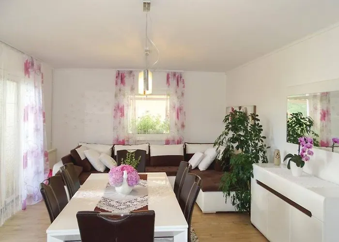 Cujez With Sauna And Pool - Happy * Recica ob Savinji